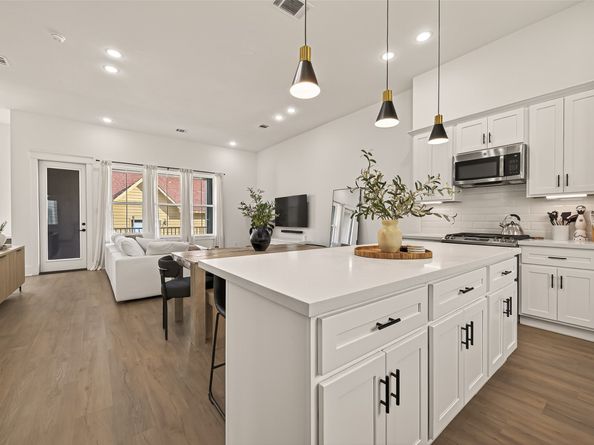 1243 W 23rd Street C, Houston TX 77008