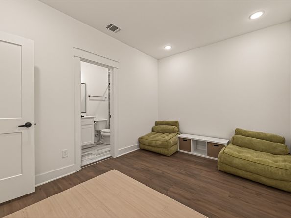 1243 W 23rd Street C, Houston TX 77008