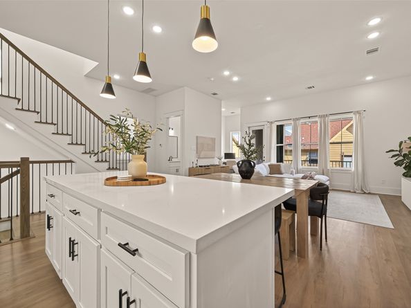 1243 W 23rd Street C, Houston TX 77008