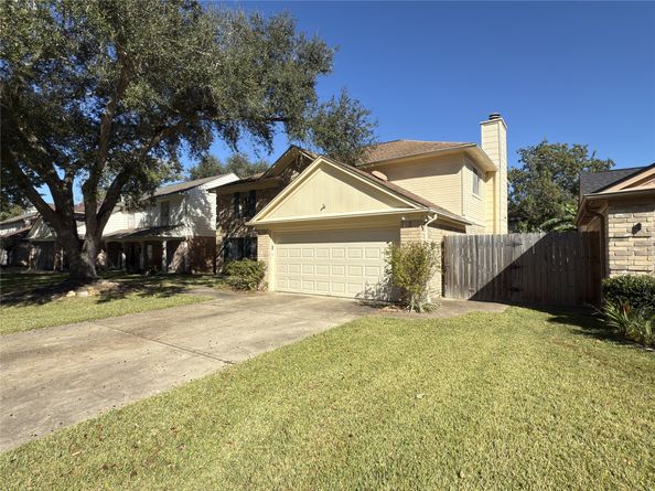 3423 Green Fields Drive, Sugar Land TX 77479