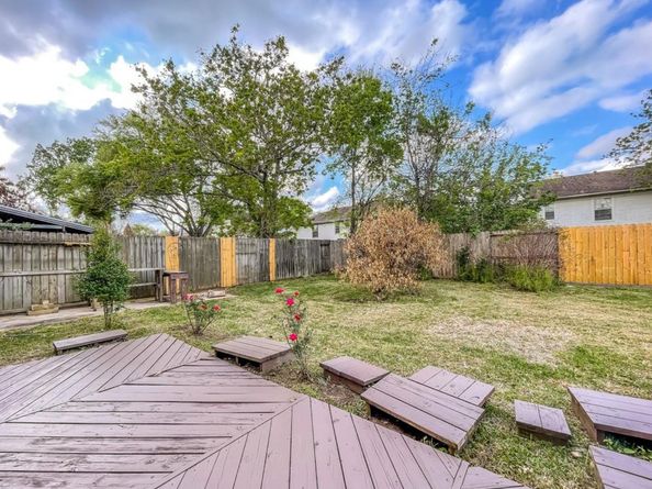 3423 Green Fields Drive, Sugar Land TX 77479