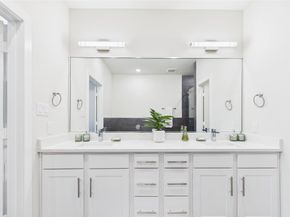 3073 Hicks Street, Houston TX 77007