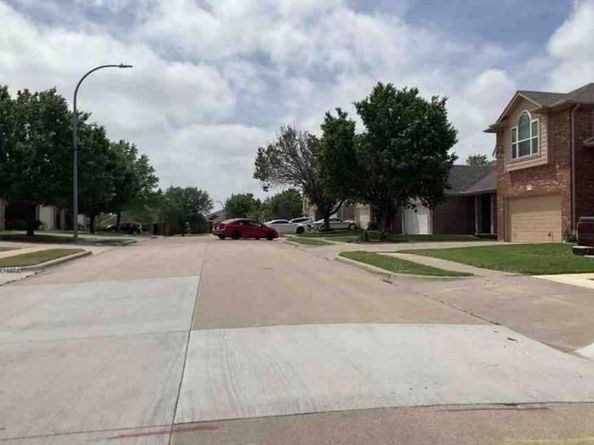 1020 Long Pointe Avenue, Fort Worth TX 76108