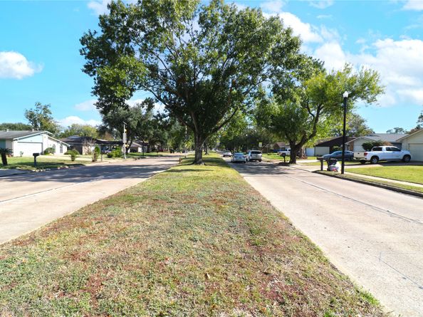 16827 Kieth Harrow Boulevard, Houston TX 77084