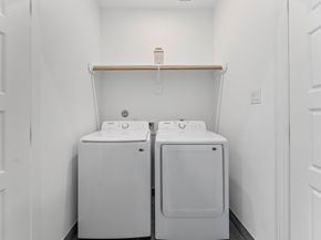 328 Neyland Street, Houston TX 77022