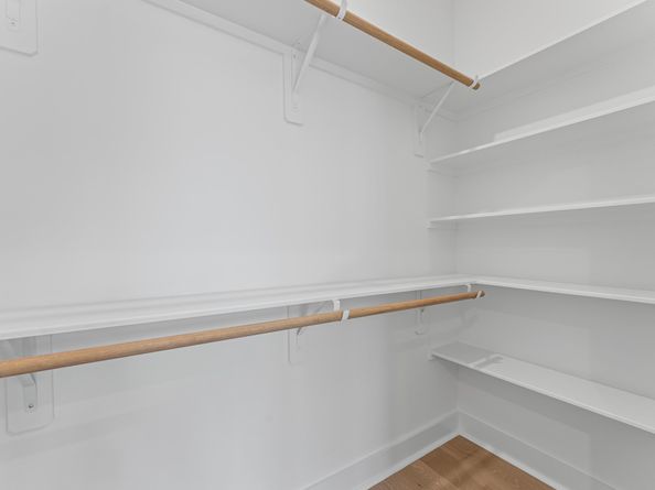 328 Neyland Street, Houston TX 77022