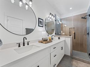 328 Neyland Street, Houston TX 77022