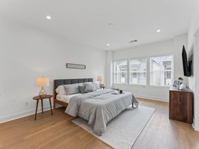 328 Neyland Street, Houston TX 77022