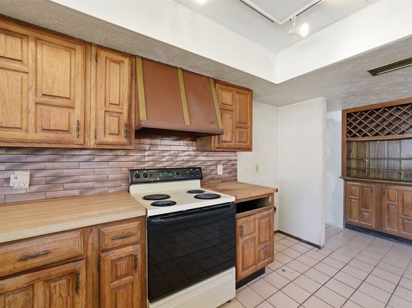 5323 Girnigoe Drive, Houston TX 77084