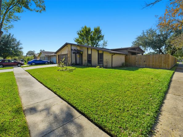 5323 Girnigoe Drive, Houston TX 77084