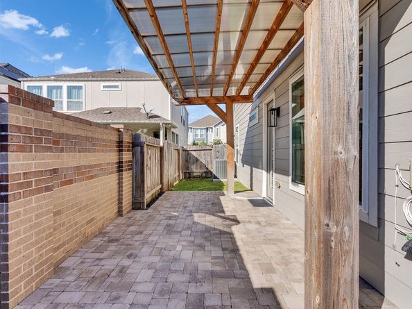 3203 Cache Crossing Drive, Houston TX 77080