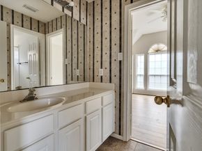 3902 Breaux Bridge Lane, Sugar Land TX 77479