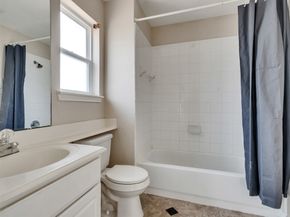 3902 Breaux Bridge Lane, Sugar Land TX 77479