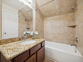 888 Fisher Street, Houston TX 77018