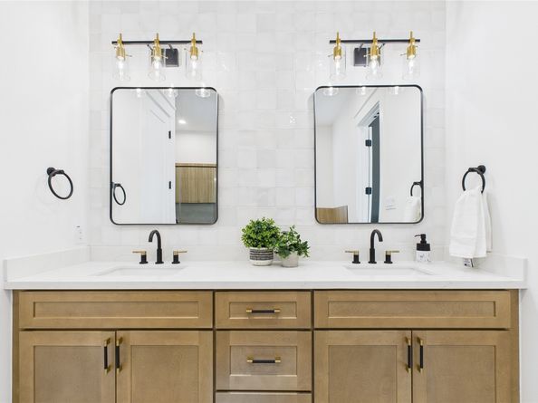 5410 Nolda Street C, Houston TX 77007