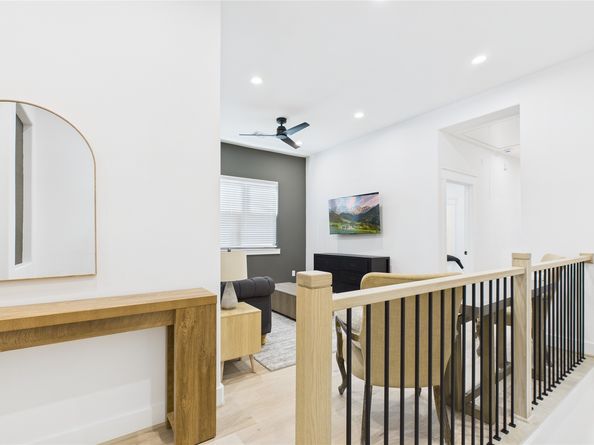 5410 Nolda Street C, Houston TX 77007