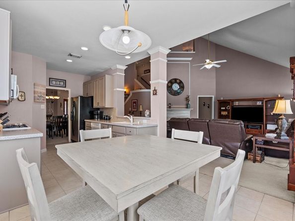 3005 Autumn Park Court, Friendswood TX 77546