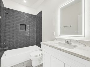 6713 Saint Augustine Street, Houston TX 77021