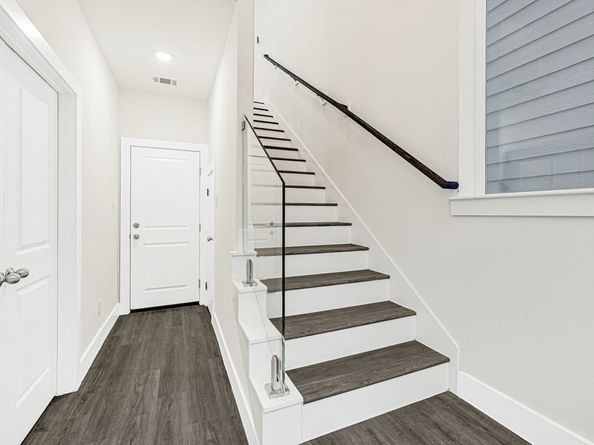 6713 Saint Augustine Street, Houston TX 77021