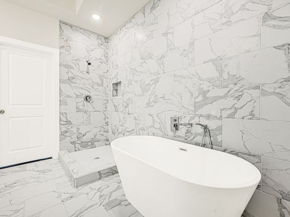 6713 Saint Augustine Street, Houston TX 77021