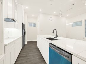 6713 Saint Augustine Street, Houston TX 77021