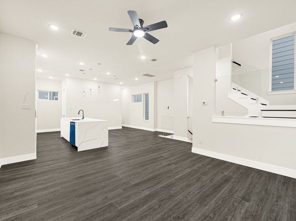 6713 Saint Augustine Street, Houston TX 77021