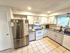 17211 Heritage Bay Drive, Webster TX 77598