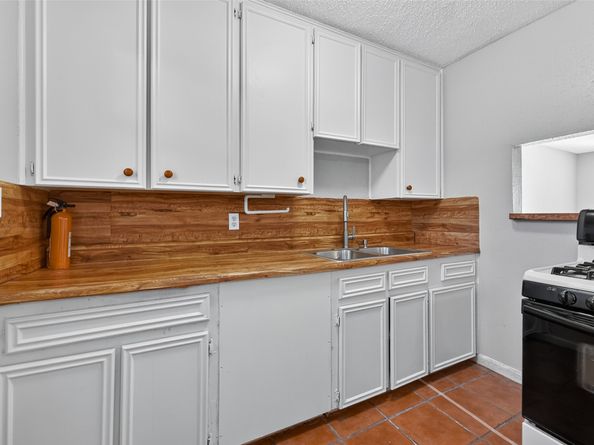 6746 Thornwall Street, Houston TX 77092