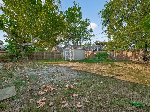 6746 Thornwall Street, Houston TX 77092