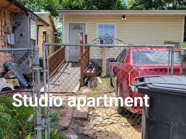 5620 Lucille St, Houston TX 77026