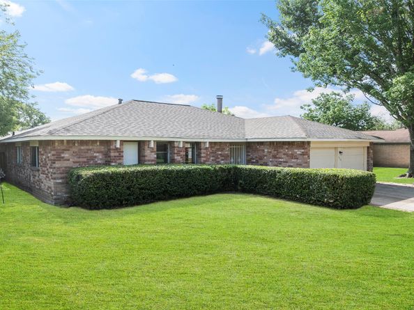 14118 Magnolia Springs Drive, Houston TX 77066