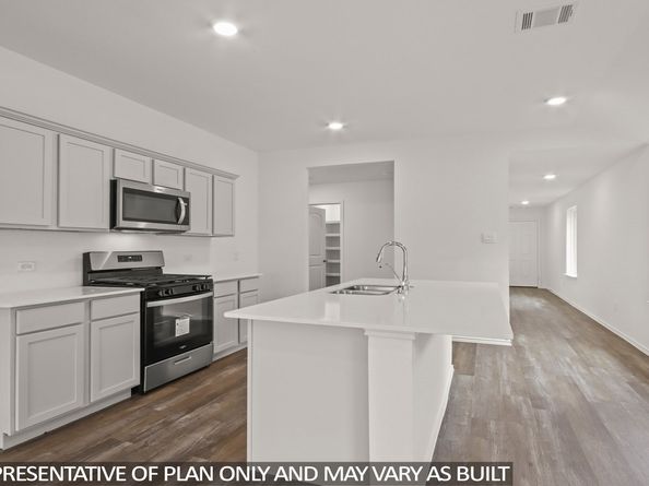 582 Belle Springs Lane, Conroe TX 77301
