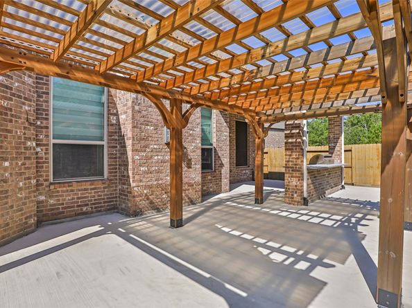 1210 Charing Cross Way, Houston TX 77339