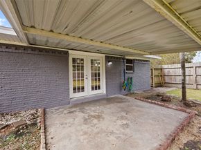 539 Edgebrook Drive, Houston TX 77034