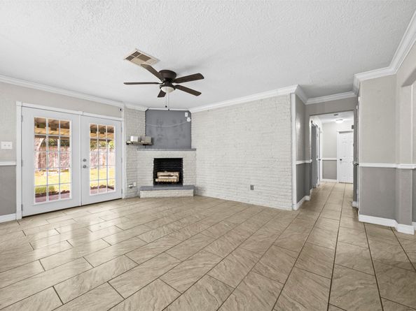 539 Edgebrook Drive, Houston TX 77034