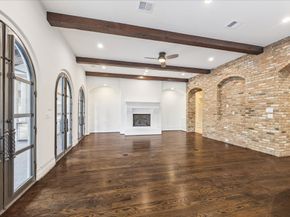 2330 Maroneal Street, Houston TX 77030