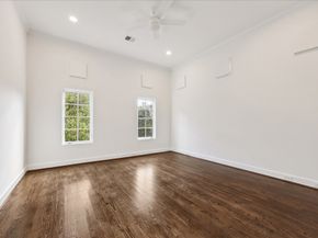 2330 Maroneal Street, Houston TX 77030