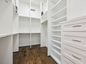 2330 Maroneal Street, Houston TX 77030