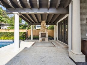 2330 Maroneal Street, Houston TX 77030