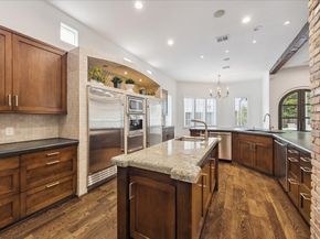 2330 Maroneal Street, Houston TX 77030