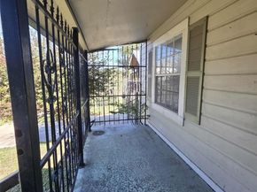 524 N Super Street, Houston TX 77011