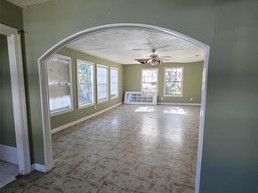 524 N Super Street, Houston TX 77011