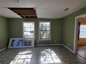 524 N Super Street, Houston TX 77011