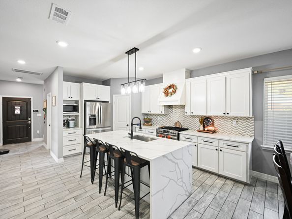 6518 Letcher Street, Houston TX 77028