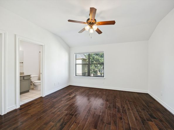 9026 Lakes At 610 Drive, Houston TX 77054