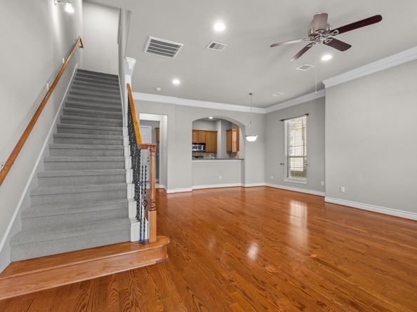 9128 Lakes At 610 Drive, Houston TX 77054