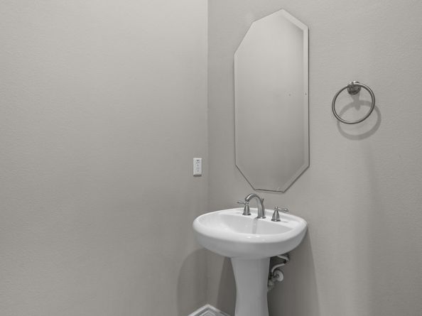 9128 Lakes At 610 Drive, Houston TX 77054