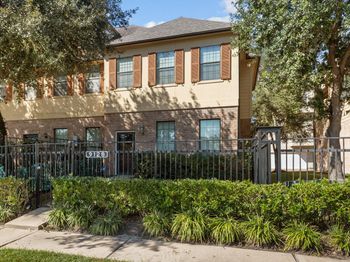 9128 Lakes At 610 Drive
