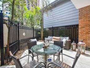 6304 Riverview Way, Houston TX 77057
