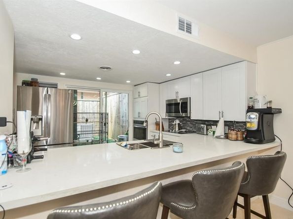 6304 Riverview Way, Houston TX 77057